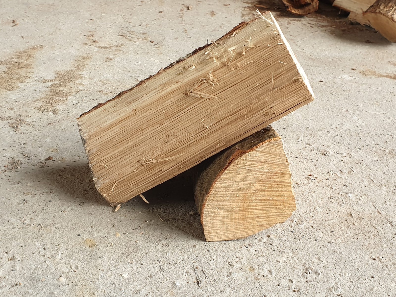 Bois de chauffage en vrac 25 cm (Le Stère)